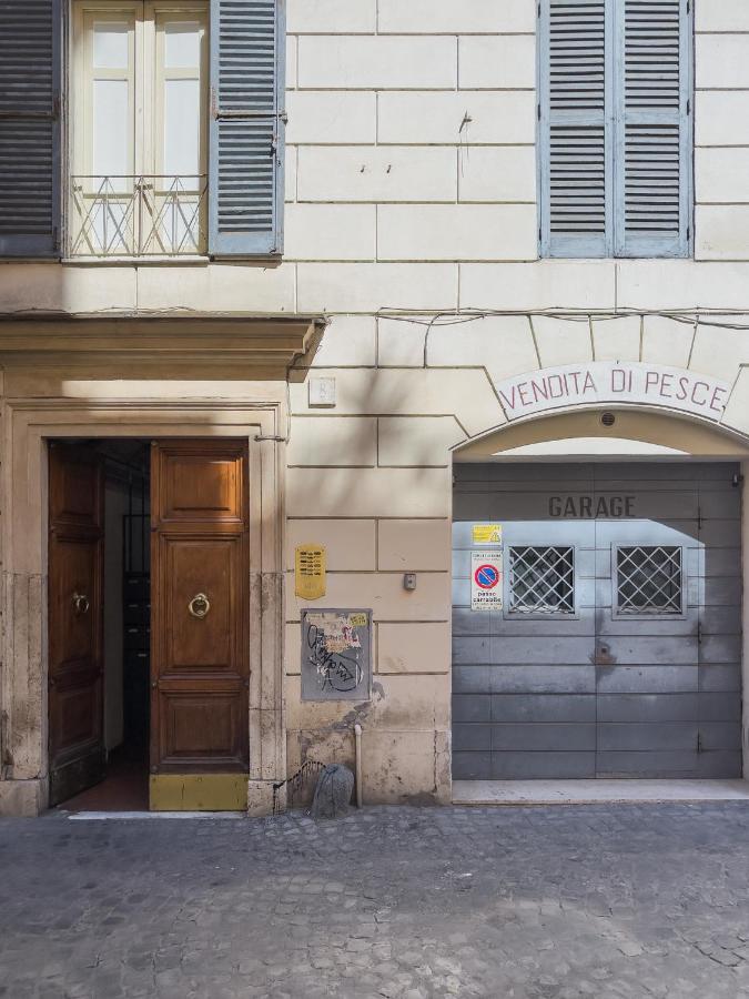 Domus Sant'Elena 2 Apartment Rome Bagian luar foto