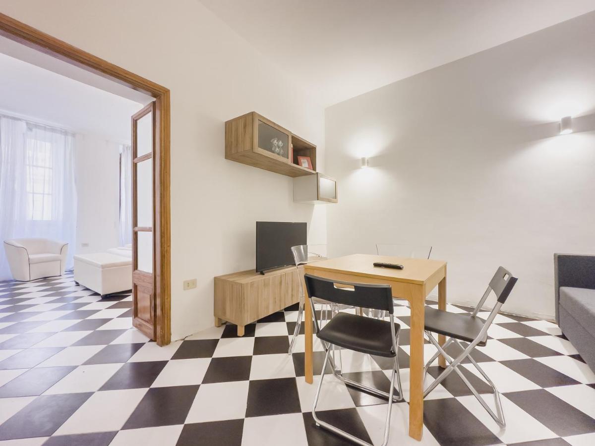 Domus Sant'Elena 2 Apartment Rome Bagian luar foto